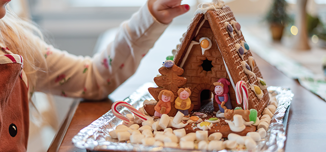 roliga jullekar för barn med pepparkakor